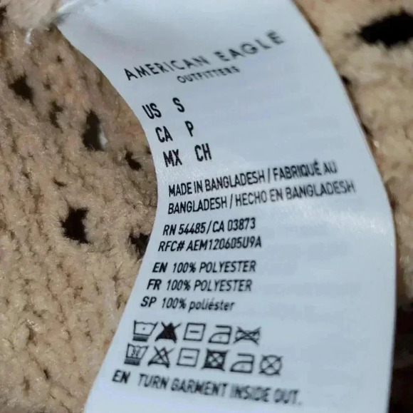 American Eagle Outfitters Beige Cropped Boxy Cable Knit Pullover  Sweater Sz S - Picture 8 of 9